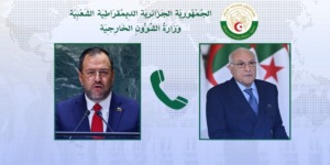 عطاف يستعرض هاتفيا مع نظيره الفنزويلي العلاقات التي تربط البلدين