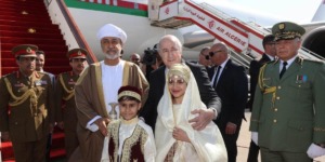 سلطان عمان هيثم بن طارق ينهي زيارة دولة إلى الجزائر