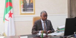 حيداوي وعميد مسجد باريس يناقشان آخر  تحضيرات المخيمات الصيفية لأبناء الجالية الوطنية