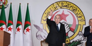 الرئيس تبون يهنئ العمال الجزائريين بمناسبة اليوم العالمي للشغل ويطمئن.. ” لا تراجع عن الزيادة في الأجور والتخفيف من الضرائب “