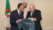 نهائي كأس الجزائر : وزير الرياضة ورئيسا اتحاد الجزائر وشباب  بلوزداد يكرمون رئيس الجمهورية