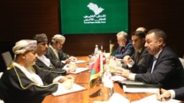 وزير النقل يقوم بزيارة عمل إلى سلطنة عمان لتعزيز التعاون الثنائي