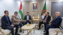 ممثلو الفصائل الفلسطينية: نشيد بالدور الأخوي الذي تقدمه الجزائر رسميًا وشعبيًا في الدفاع عن القضية وحق الشعب الفلسطيني في الحرية وتقرير المصير