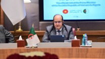 الوزير الأول يبرز التزام الجزائر بالسعي الحثيث للارتقاء بالعلاقات مع جمهورية فيتنام إلى مصاف الشراكة الاستراتيجية