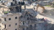 حماس: هدم عمارة سكنية بسلوان جريمة حرب وتصعيد خطير