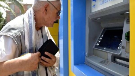 بريد الجزائر يندد ويتوعد… متابعات قضائية ضد مخربي الموزعات الآلية