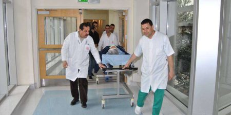 برج بوعريريج… قطاع الصحة يتدعم بـ 46 طبيبا مختصا في مختلف التخصصات