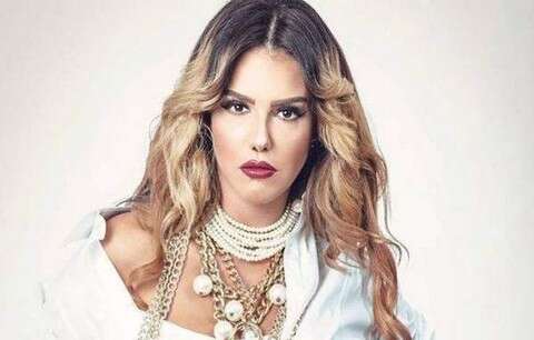 بعد وفاته.. دنيا عبد العزيز تكشف حقيقة زواجها من فاروق الفيشاوي