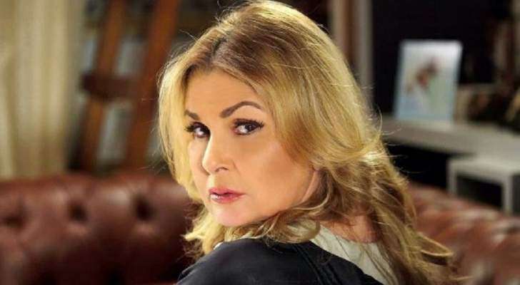 منح يسرا لقب سفيرة الدراما العربية
