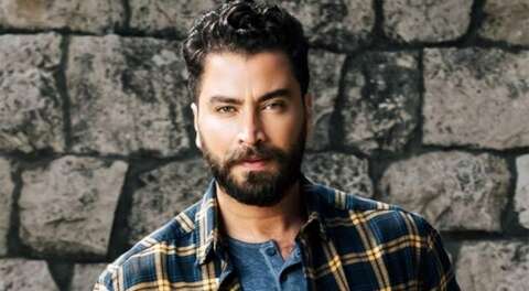 أحمد فهمي يفتح النار على معتصم النهار