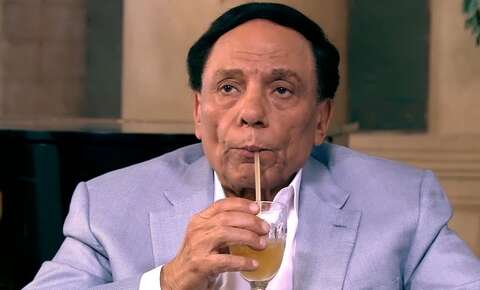 ما حقيقة اعتزال عادل إمام؟