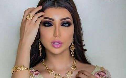 دنيا بطمة تتبرأ من شقيقتها لهذا السبب