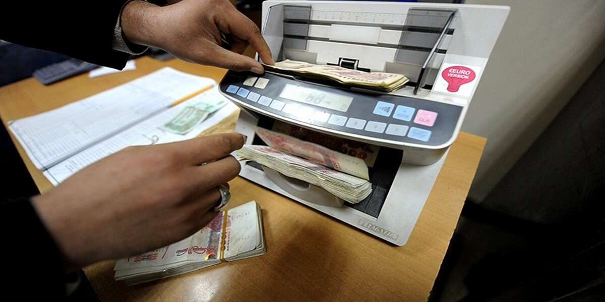 وزارة المالية تؤجل رفع  رواتب الاساتذة والاطباء الى جويلية