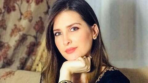 كنزة مرسلي تحصد جائزة أفضل فنانة شابة في الشرق الأوسط
