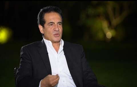 المطرب محمد ثروت يكشف سر غنائه أمام السادات