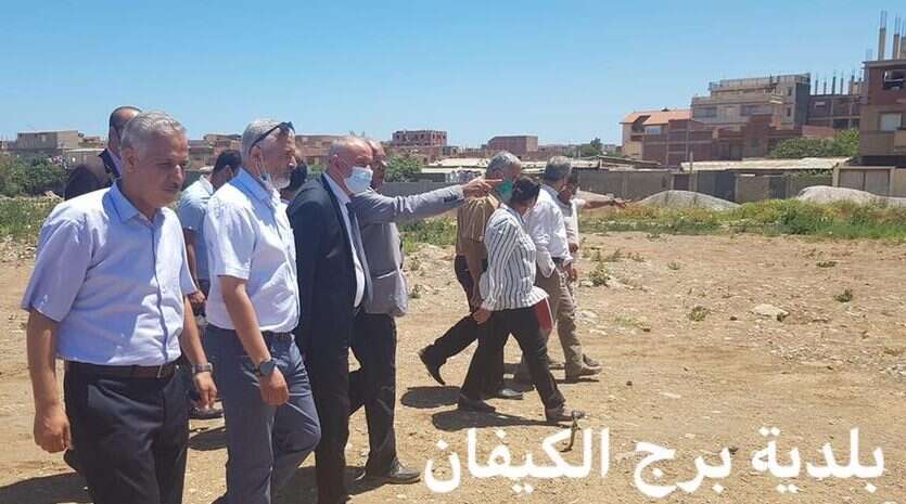 عمليات التنظيف وتوزيع الكمامات متواصلة بإقليم المقاطعة.. إنجاز جسر يربط بلديتي برج البحري وبرج الكيفان بالعاصمة