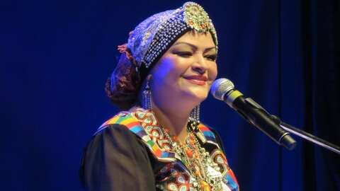 بعد تدهور صحتها.. الفنانة نعيمة عبابسة في العناية المركزة بالمستشفى