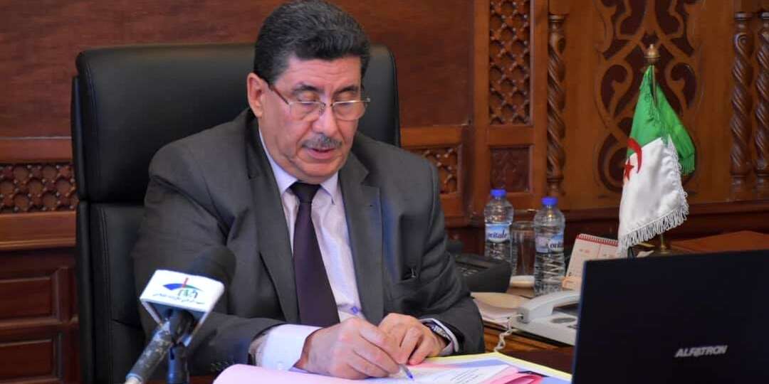 أكد تضامن الجزائر مع الدول العربية لتجاوز الفترة الصعبة, عماري: وفرنا كل الحاجيات الغذائية للمواطنين رغم الظروف الصعبة