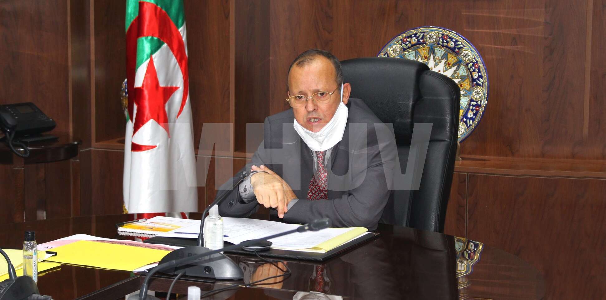 اعانات مالية لعائلات تضررت سكناتها..ناصري: إعادة اسكان 184 عائلة منكوبة بعد زلزال ميلة  قبيل نهاية الشهر