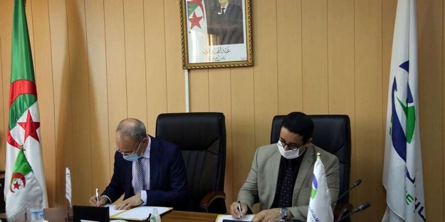 لتسهيل عملية رقمنة التجارة والتسويق الالكتروني.. ابرام اتفاقية بين اتصالات الجزائر والجمعية الوطنية للتجار والحرفيين