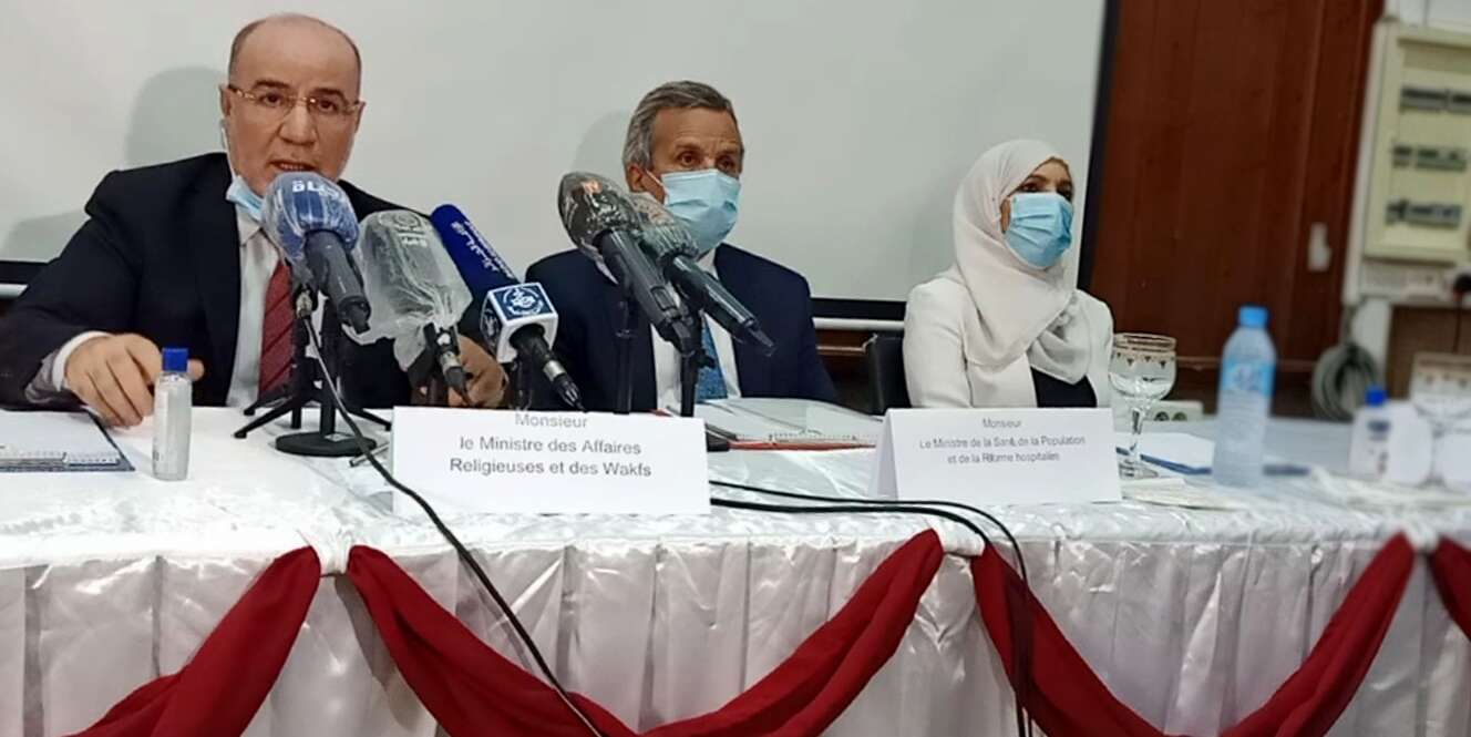 تسخير علماء وأئمة لتحسيس المواطن بالاجراءات الوقائية.. الشؤون الدينية تطلق حملتها “كلنا مع الأطباء ضد الوباء”