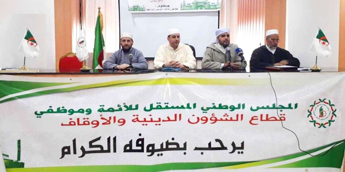 مجلس الأئمة يدعو لفتح المساجد تدريجيا.. لا دليل علمي حول تسبب شعيرة الذبح في تفشي كورونا