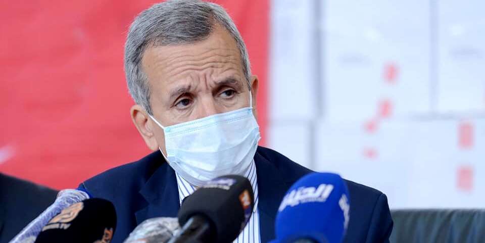 المستشفيات المتكفلة بالمصابين بكورونا تتنفس الصعداء.. وزارة الصحة تباشر مساع للتأكد من توفر اللقاح