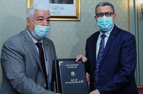 بوزيد لزهاري  يسلم جراد التقرير السنوي حول وضعية حقوق الإنسان