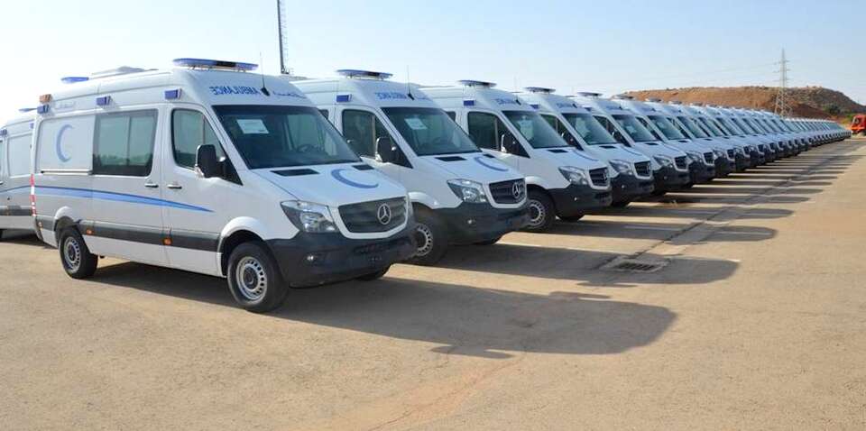 بنز مرسيداس تسلم 1048 مركبة لمؤسسات عمومية وخاصة