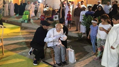 مهرجان دولي افتراضي للدمى بالعراق.. مسرحيتان جزائريتان تتوجان