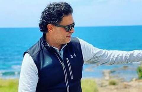 راغب علامة يمارس الرياضة في منطقة الانفجار وانتقادات: “تبرّع بدل الكلام”