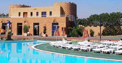 المسابح غير معنية بقرار الفتح التدريجي لفضاءات التسلية