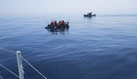 فيما تم انتشال ثلاث جثث.. إنقاذ 755 شخص حاولوا الإبحار بطريقة غير شرعية خلال أسبوع