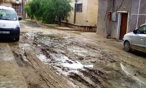 الأمطار تفضح أداء المسؤولين مجددا.. برك وأوحال تعقّد تنقل سكان برج البحري