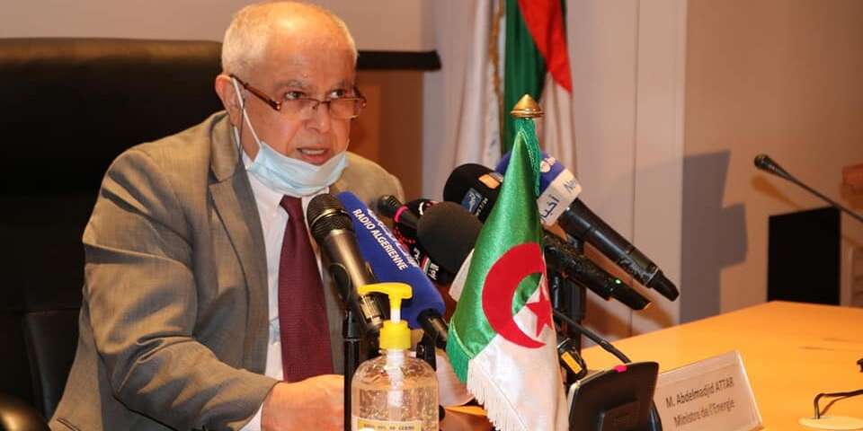 وزير الطاقة عبد المجيد عطار يؤكد : الدستور الجديد يكفل السيادة الكاملة للبلاد على مواردها الطبيعية