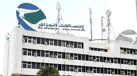 اتصالات الجزائر توزع 600.000 كمامة على مترشحي”البيام”و”البكالوريا”