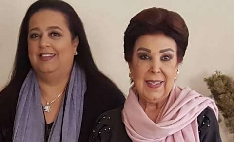ابنة رجاء الجداوي تبكي وتكشف عن وصية والدتها