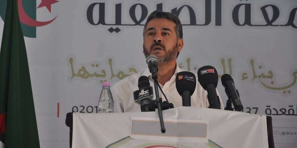 فيلالي يدعو للمشاركة والتصويت بـ”نعم” على مشروع الدستور