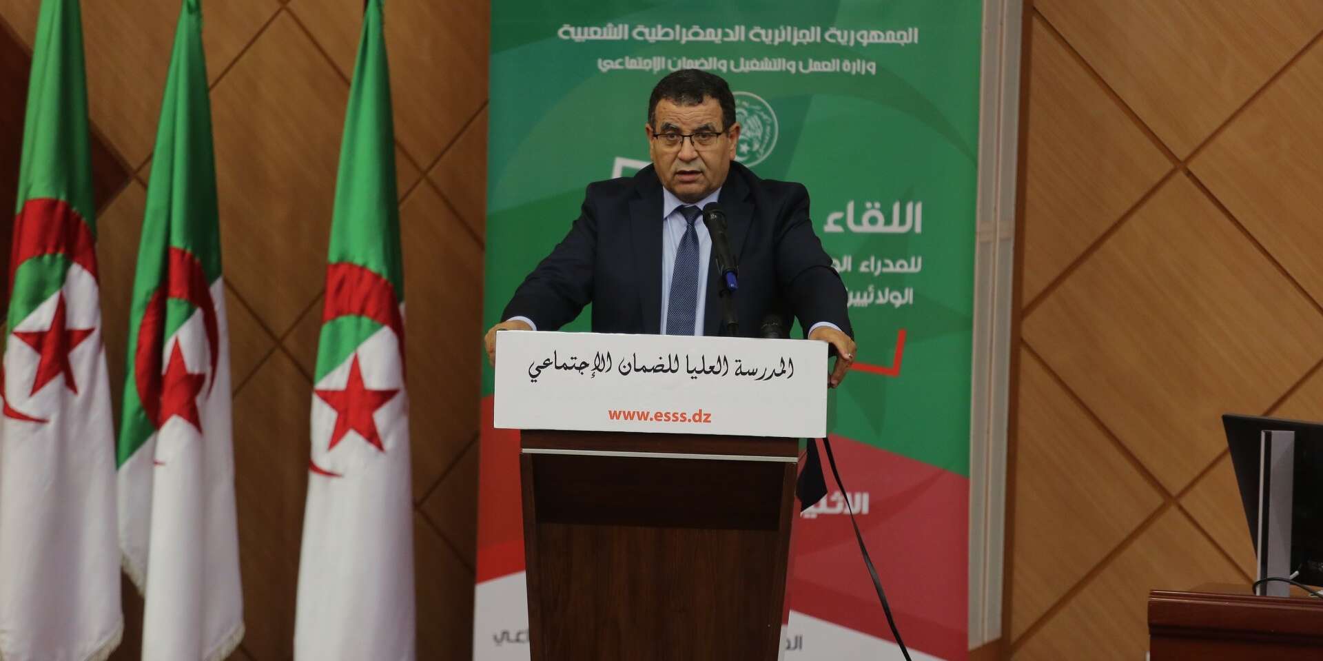 نحو احتساب سنوات “التعاقد” لموظفي الإدماج في التقاعد