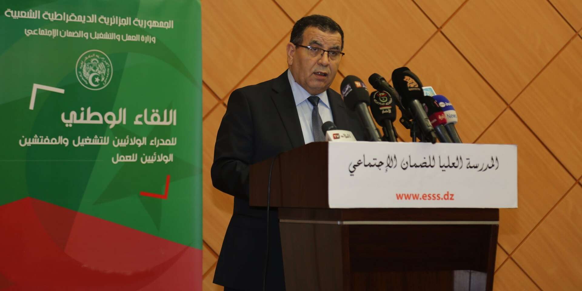 جعبوب يراهن على إصلاح منظومة العمل والضمان الاجتماعي