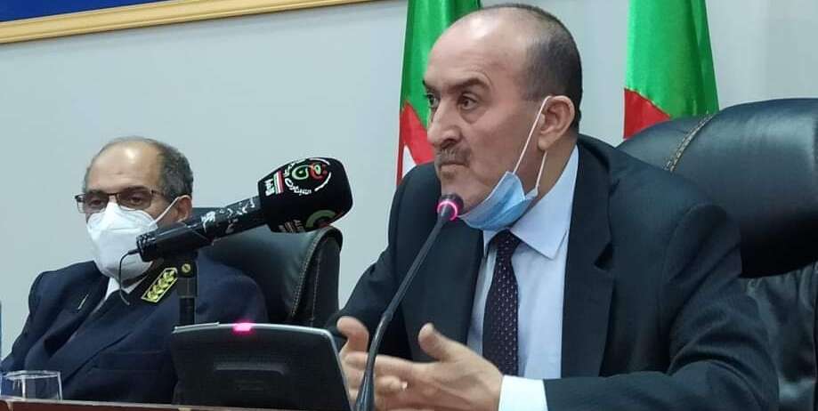 بلجود يؤكد استعداد الدولة للتكفل بالمواطنين المتضررين من الهزة الأرضية بسكيكدة: الوضعية الوبائية لا تستدعي توقيف الدراسة حاليا