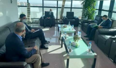 في لقاء جمعه بالأمين العام للاتحاد الوطني للتجار والحرفيين ..رزيق يدعو الشركاء المهنيين لرفع درجة اليقظة والتحسيس من المخاطر