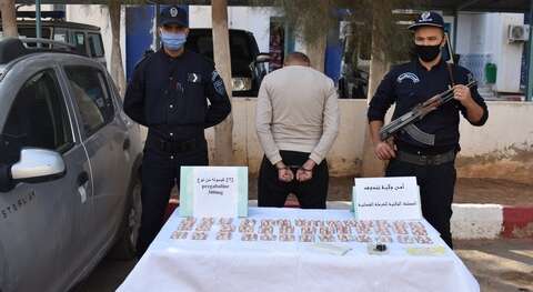 بالرويبة وبئر توتة.. حجز أزيد من 500 قرص مهلوس وتوقيف 7 أشخاص مشتبه فيهم
