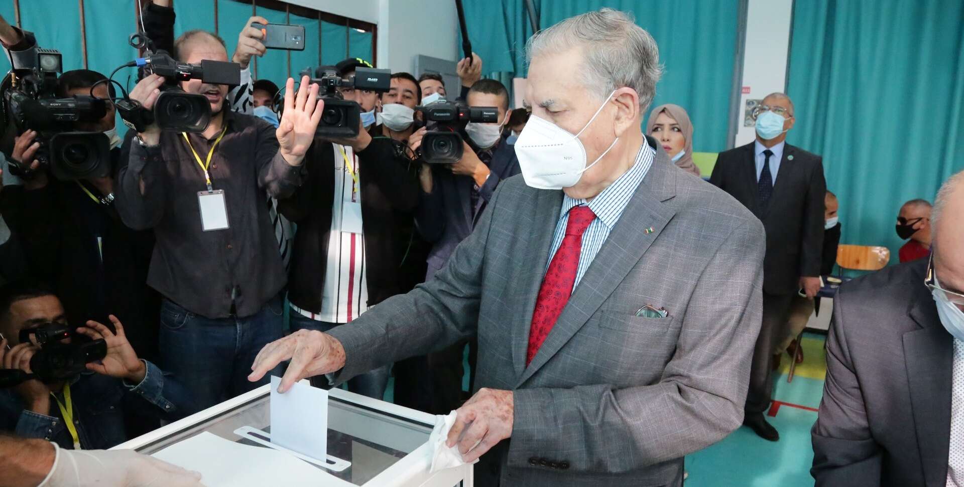 مجلس الأمة: تعديل الدستور “ترجمة لخارطة طريق الرئيس تبون”