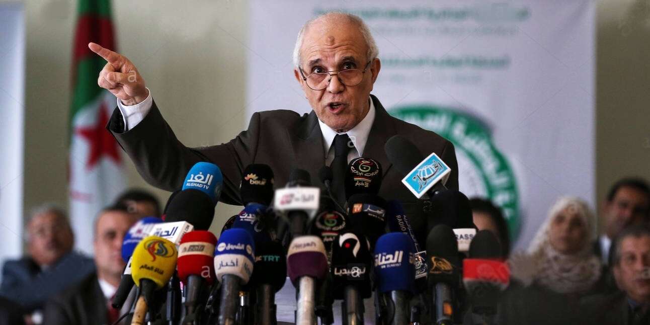 رئيس السلطة الوطنية المستقلة للانتخابات، محمد شرفي: 13.03 بالمائة نسبة المشاركة في الاستفتاء حتى الثانية زوالا