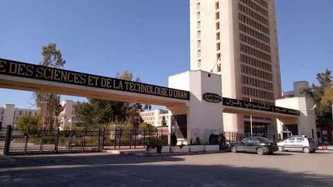 جامعة وهران تطلق ”ماستير” جديد في تخصصي الطاقات المتجددة وعلم الطيران