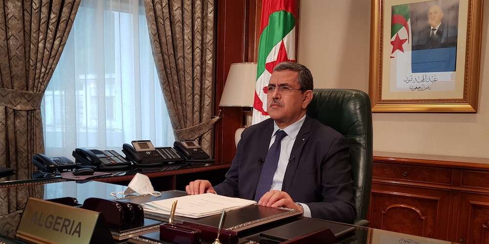 تسليم الفدية يعيق جهود مكافحة الإرهاب.. ♦ جراد يشدد على مكافحة الإرهاب وتجفيف مصادر تمويله