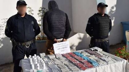  فيما تم حجز  5الاف قرص مهلوس.. الايقاع بمروج خطير للمخدرات بوهران