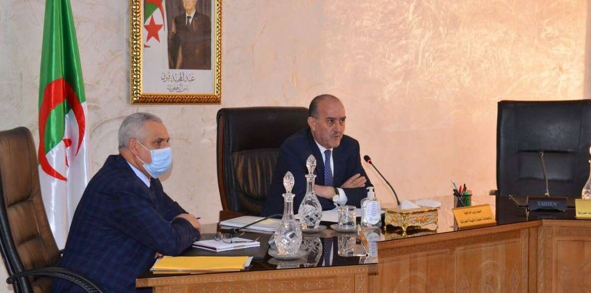 في اجتماع بلجود بالولاة والولاة المنتدبين.. متابعة تنفيذ تعليمات الرئيس تبون للتكفل بمناطق الظل
