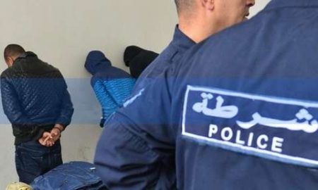 عين الدفلى: توقيف 5 أشخاص مشتبه في قيامهم بإضرام النار في مركبات 